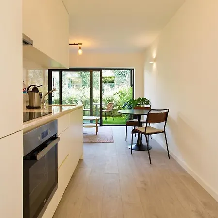 Zen Garden B Apartamento *