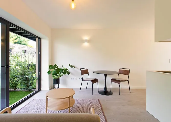 Zen Garden B Appartement Porto